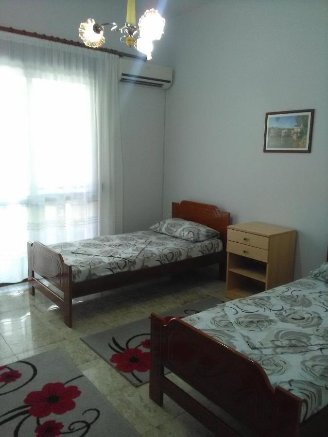 Vila Sula Guesthouse Драч Екстериор снимка